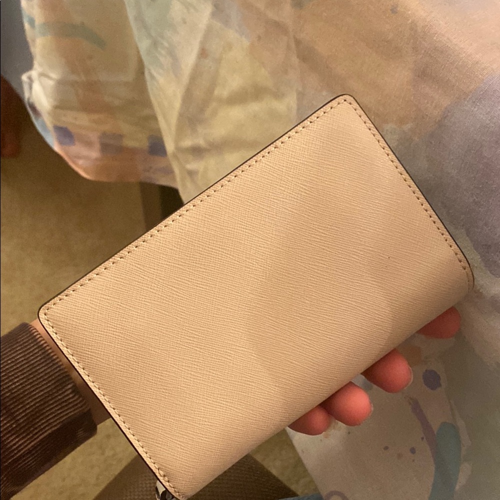 Kate Spade Wallet - Picture 5 of 5